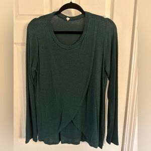 Dark hunter green maternity and nursing friendly top